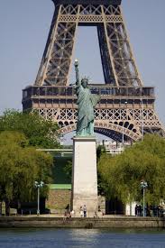Zudem es gehe es nun auch darum, auch den schutz derjenigen zu gewährleisten, die ungeimpft sind. Freiheitsstatue In New York City Auch Lady Liberty Genannt
