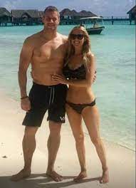 Ant anstead net worth 2018 is reported widely to be $100k, but in fact is expected to be much higher based on his directorship of his multiple companies. Ant Anstead Bio Affair Divorce Net Worth Age Nationality Height Television Presenter Car Builder Designer
