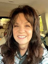 What do you think of this hairstyle change?