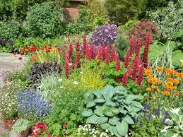 Great Dixter Garden 002 Garden Design British Garden Garden Borders