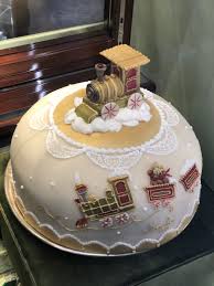 Marchesi Pasticceria Panettone Decorato A Mano Milano Via Montenapoleone Pasticceria Panettone Decorazioni