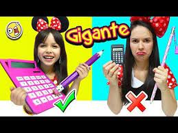 Material Escolar Grande Vs Pequeno Juega Con Adri Youtube Juegos Material Escolar Escolares
