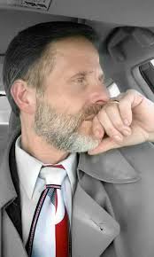 Dementia doesn't discriminate. It doesn't care about status, fame, or past.  It connects us in grief, in love, in truth, and in trauma. In these two  beautiful pieces written by @louiseabryant, she