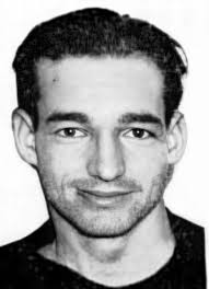 Player photos for the 1939-40 St. Hyacinthe Gaulois at hockeydb.com