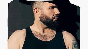 Uriel Barrera estrena su nueva canción “Te miré”