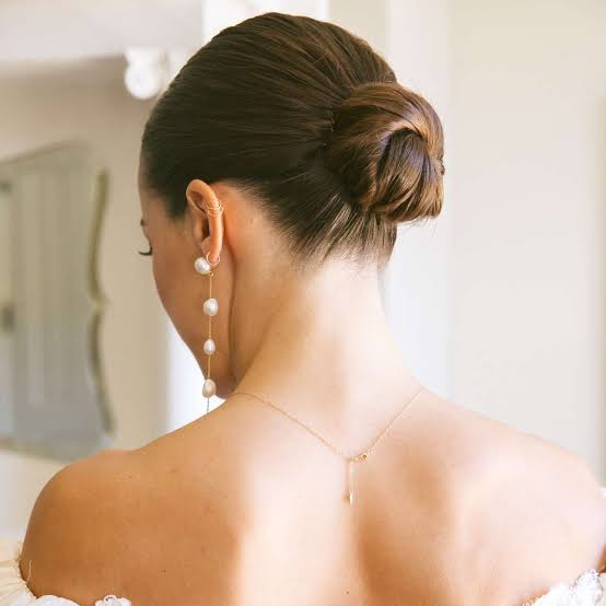25 Easy Wedding Hairstyles for Brides