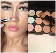 Hier seht ihr das vorher und nachher, es ist deutlich zu erkennen wie schmal die nase wirkt, die vorher total formlos war. How To Die Nase Schmaler Schminken Nase Schmaler Machen Cute766