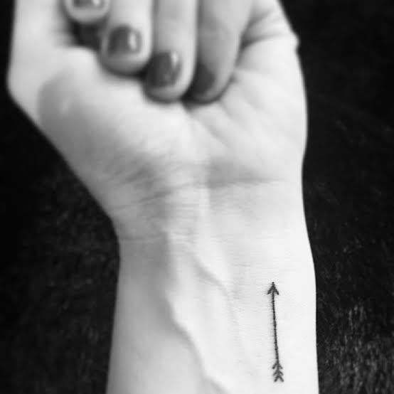 Best Small and Minimalist Tattoo Designs #tattoo #tattoosforwomen #minimaltattoo #smalltattoos