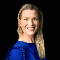 Corinne Leach's Instagram, Twitter & Facebook