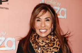 De miljoenenvilla van patty brard in en niet voor luttel bedrag: Zien Patty Brard Geeft Rondleiding Door Haar Huis Op Ibiza