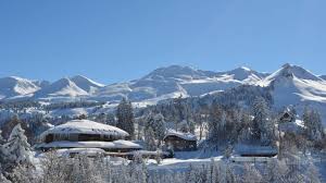 It lies at 1,300 metres in the swiss canton of schwyz, and has about 100 inhabitants (population was counted at 106 during a 2007 census). Seminar Und Wellnesshotel Stoos Stoos Holidaycheck Kanton Schwyz Schweiz
