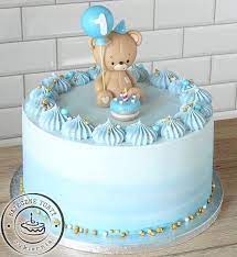 Pin By Valentina C On Projekty Tortow Baby First Birthday Cake Baby Boy Birthday Cake Baby Birthday Cakes