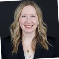 Sarah Holst's Instagram, Twitter & Facebook