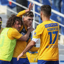 Lig canlı izle estoril estoril şehri, estádio antónio coimbra da mota stadyumunda oynanan ve maç sonucunu sitemizden. Estoril Praia Sad On Twitter Estoril Praia 1 Academica 0 Magicoestorilpraia Estorilpraia Starsoftomorrow Craquesdofuturo