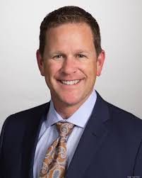 Scott Moss's Instagram, Twitter & Facebook