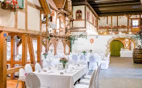 Das Weinstadtle Bietet Wir Das Urige Gefuhl In Einer Schwabischen Kleinstadt Auf Dem Historischen Marktplatz Zu Feier Partyservice Traumhochzeit Eventlocation