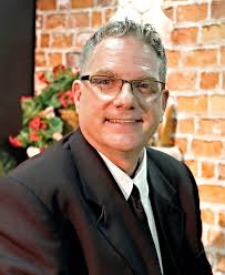 Teacher-student duo form new Inverness dinner theater