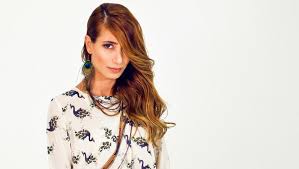 ESİN İRİS JOLLY JOKER'DE !