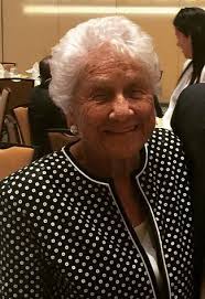 2017 Scholarship & Distinguished Graduate Dinner Celebrates Excellence