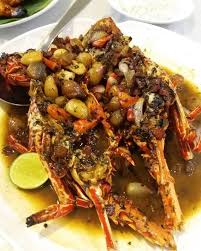 Hal ini tidak lain karena padatnya kendaraan di kota ini. 7 Rekomendasi Tempat Makan Seafood Paling Enak Di Surabaya Coba Deh