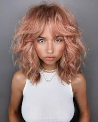 The fall 2020 makeup trends maybe have been a little more restrained than in previous seasons, but they still had a lot of charm. 40 Major Fall Hair Color Trends And Hairstyle Ideas To Try In 2021
