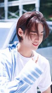 Pin By Ramsay Maerys On Long Hairstyle First Rapper Kpop Rappers Yg Rapper