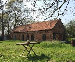 Die bayrische hauptstadt ist bekannt für ihre gemütliche und traditionelle art, möchten sie. Pin Von Elmar Ohne Auf Hauser In 2019 Haus Haus Mieten Und Scheune Wohnen
