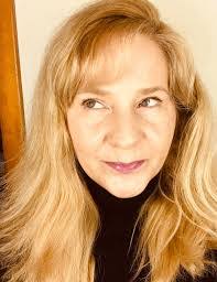 Lori Hammer's Instagram, Twitter & Facebook