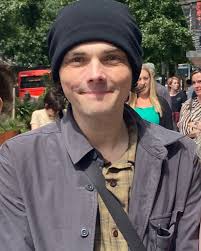 FOUND THE VIDEO CLIP OF GEE PLAYING THE PIE FACE GAME! ITS SO CUTE WHEN  THEY GET WHIPPED CREAM IN THEIR HAIR AWWWW