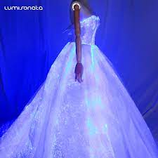 Online shops marktplatz und branchenverzeichnis über 7200 onlineshops. Finden Sie Die Besten Brautkleid Led Hersteller Und Brautkleid Led Fur German Lautsprechermarkt Bei Alibaba Com