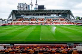 There is no contract, just a 30 day notice if you wish to cancel! Inside Brentford S New State Of The Art Stadium As Bees Target Promotion Aktuelle Boulevard Nachrichten Und Fotogalerien Zu Stars Sternchen
