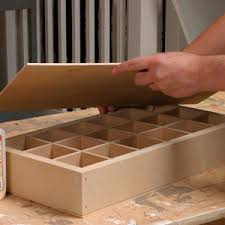 We also used a torsion box assembly to support the table top. Build A Torsion Box Assembly Table Finewoodworking