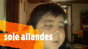 Murió tomi 11, el youtuber chileno que revolucionó las redes sociales el pequeño falleció el lunes en su casa debido al tumor que padecía. Tomi El Nino Youtuber Que Gano 3 Millones De Suscriptores En Un Dia Kienyke