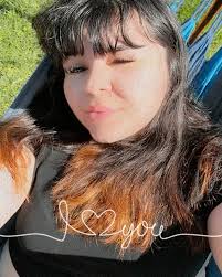 Cecilia apodaca 🔴