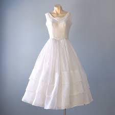 Vintage 1940s Wedding Dress Ivory Cotton Organza Wedding Etsy 1940s Wedding Dress Wedding Gowns Lace Wedding Dresses