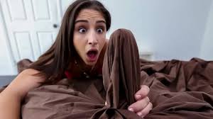 Horny Stepsister Can T Resist Her Brother S Morning Wood Abella Danger Xvideos Com