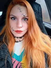 a 2000d camera, just thought I ask for some advice, would this lens fit?  Thank you in advance