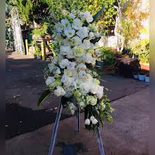 We are committed to offering only the finest floral arrangements and gifts, backed by service that is friendly and prompt. Ivory Radiance In Los Angeles Ca Designs By David