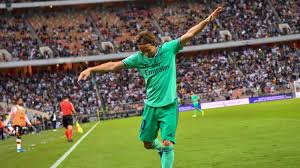 Free download new latest hd luka modric croatian footballer fifa world cup 2018 4k wallpaper wallpaper under football sports category for high quality and high definition wide screen computer, pc and laptop desktop background photos, images and pictures. Luka Modric Goal Vs Valencia 1600x900 Wallpaper Teahub Io