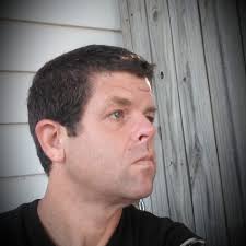 Happy wife, happy life" is one-sided. How about we say "happy spouse, happy  house" instead. 💯