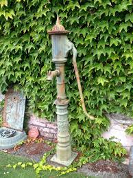 Pompe a bras en fonte a enlever faire offre a partir de 10 euros tel 0493980526 jusqu a 20h voir aussi mes autres annonces. Pompe A Bras En Fonte Ancienne De Hauteur 157 Cm En Etat De Marche Eur 179 00 Tres Belle Pompe A Bras Ancienne En F Pompe A Bras Deco Jardin Portes En Fer