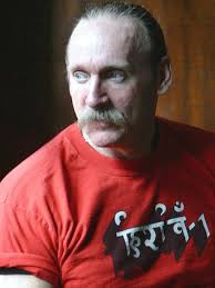 Bandit author fled jail but can't escape web