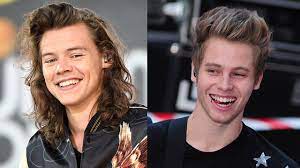 Luke hemmings is a member of the band 5 seconds of summer. Harry Styles Flashes 5sos S Luke Hemmings Mom Youtube