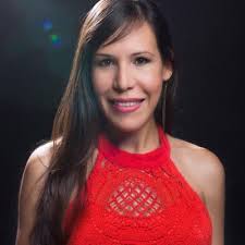 Vanessa Peralta (@vanyperalta)