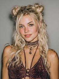 Bree Moorehead (breemoorehead)