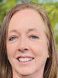 Melissa Gourley's Instagram, Twitter & Facebook