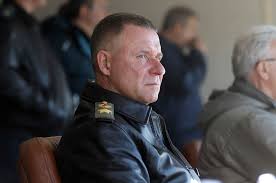 Евгений зиничев родился 18 августа 1966 в ленинграде. Tiyxwc2poh4lmm