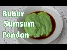 Jika biasanya bubur sumsum disajikan dengan warna putih, kamu juga bisa. Cara Membuat Bubur Sumsum Pandan Hijau Youtube