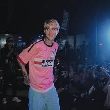 600 x 603 jpeg 202 кб. The Pink Shirt Jeep Juventus Turin Worn By Lil Peep On The Account Instagram Trimosievski Spotern