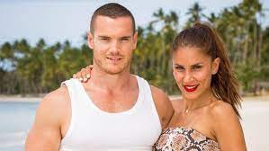 Trois couples sont à égalité pour la deuxième place : La Bataille Des Couples 2 Wafa Et Oliver Trahis Par Melanie Dedigama Fidji Ruiz Et Fanny Une Nouvelle Alliance Se Cree Replay De L Episode 45 Melty